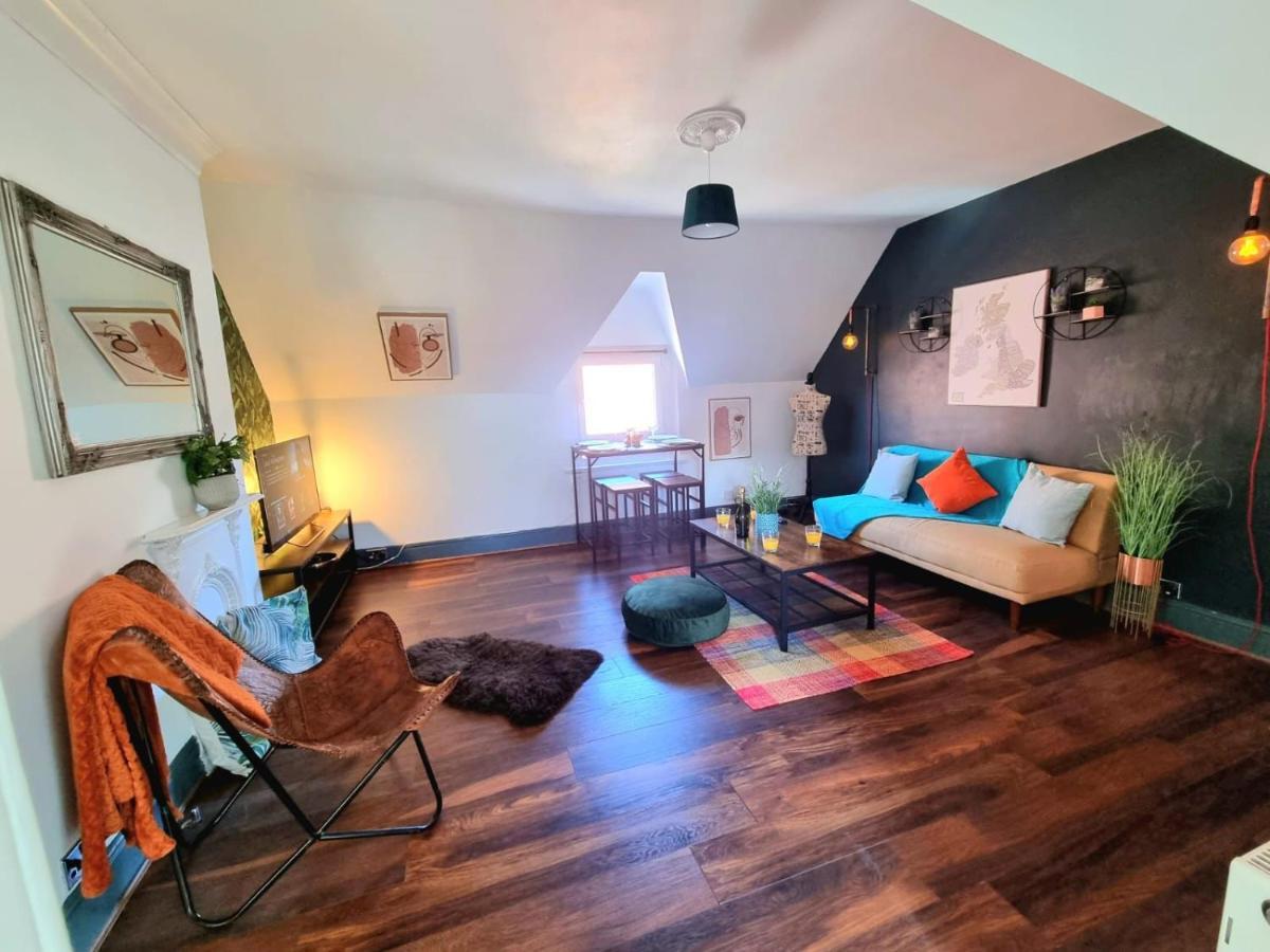 Apartment Bay Heights By Ty Sa - Bay Cardiff