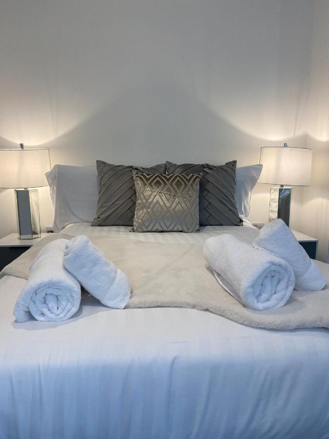 18 North Road Flat 1 By Mia Living Free Parking On Site * Cardiff