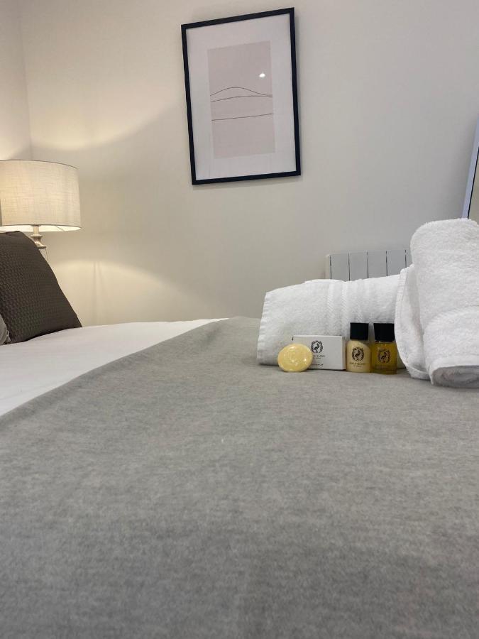 18 North Road Flat 1 By Mia Living Free Parking On Site * Cardiff