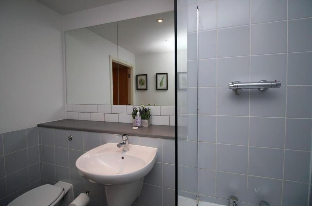 Westgate Heights By Mia Living 2 Bedroom In Centre * Cardiff