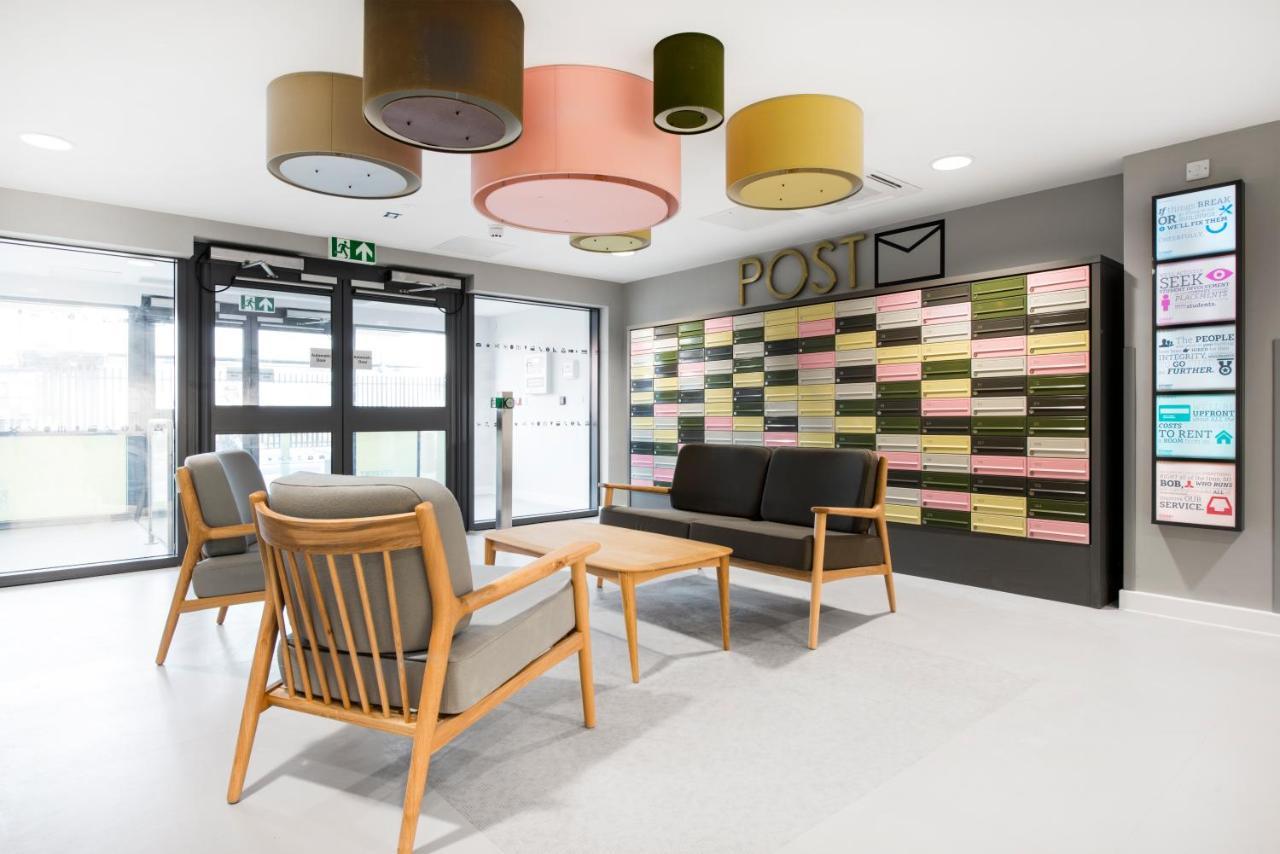 Yugo Explore - Arofan House Apartment Cardiff