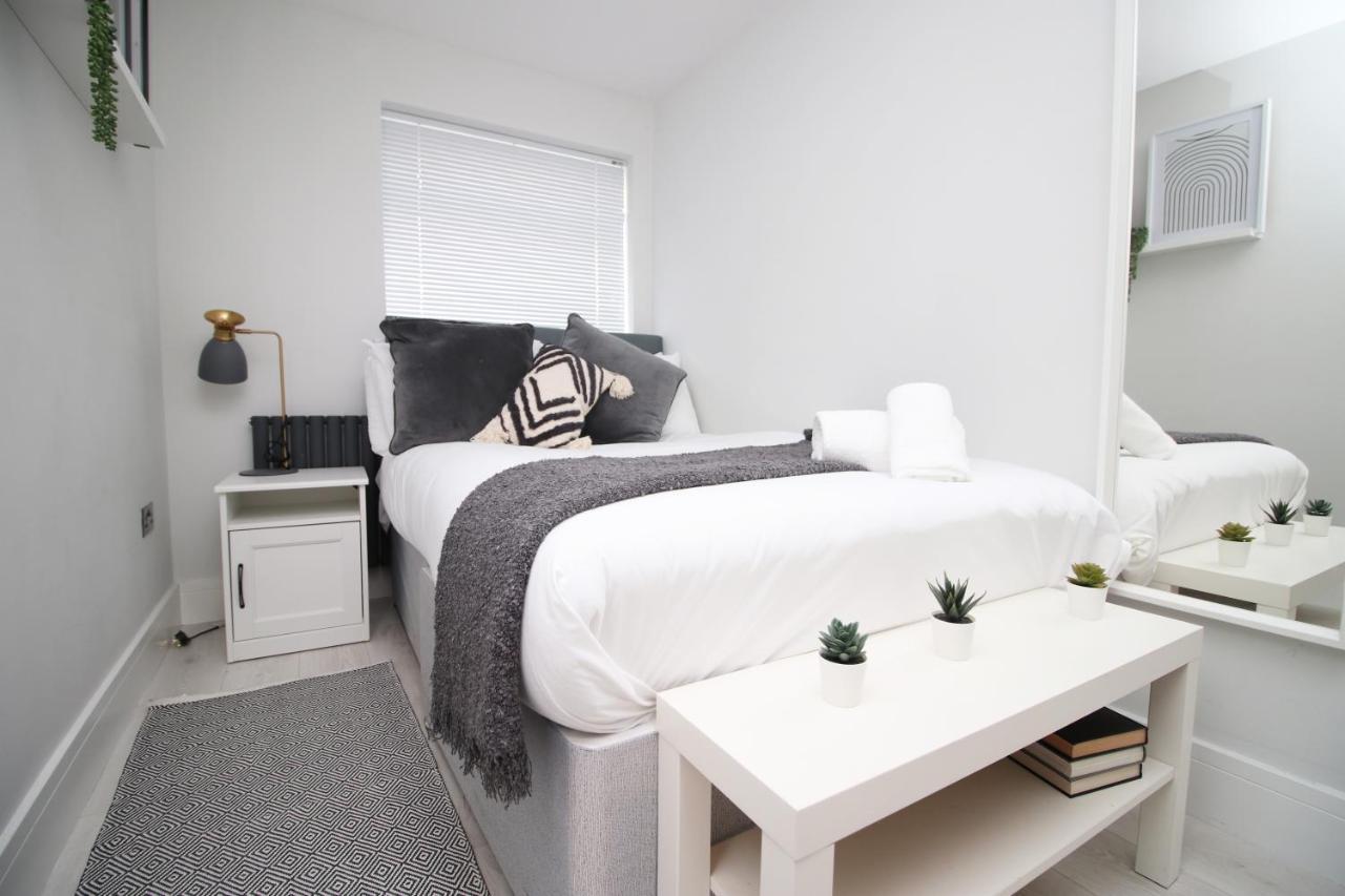 Mackintosh Flat 1 By Mia Living 2 Bedroom Near The Centre *