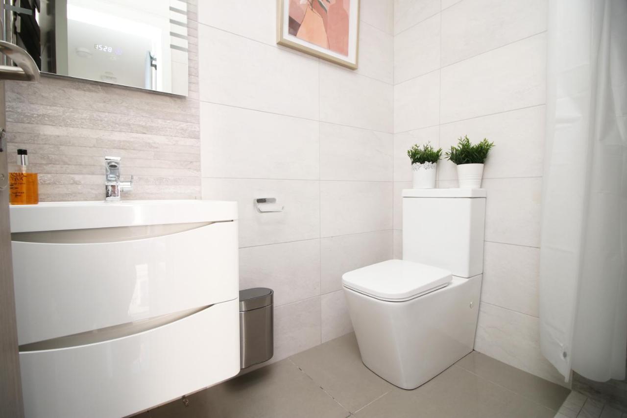 Mackintosh Flat 1 By Mia Living 2 Bedroom Near The Centre
