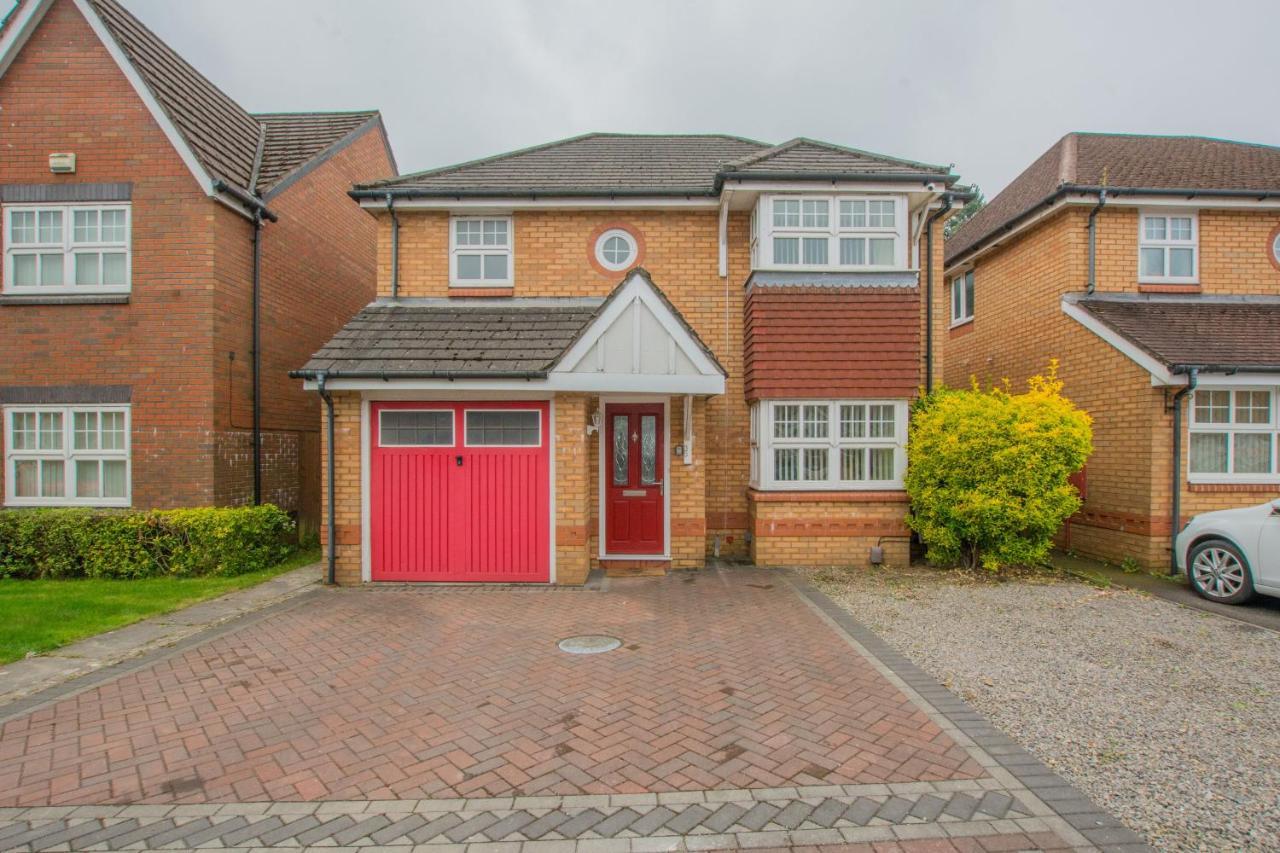Modern 4 Bedroom Detached House In Holiday home *