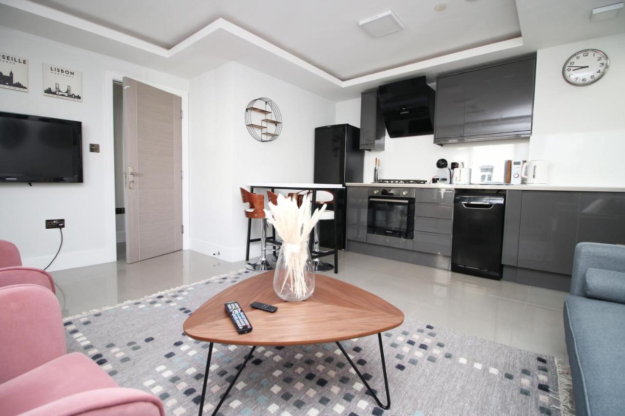 Apartment Mackintosh Flat 1 By Mia Living 2 Bedroom Near The Centre Cardiff