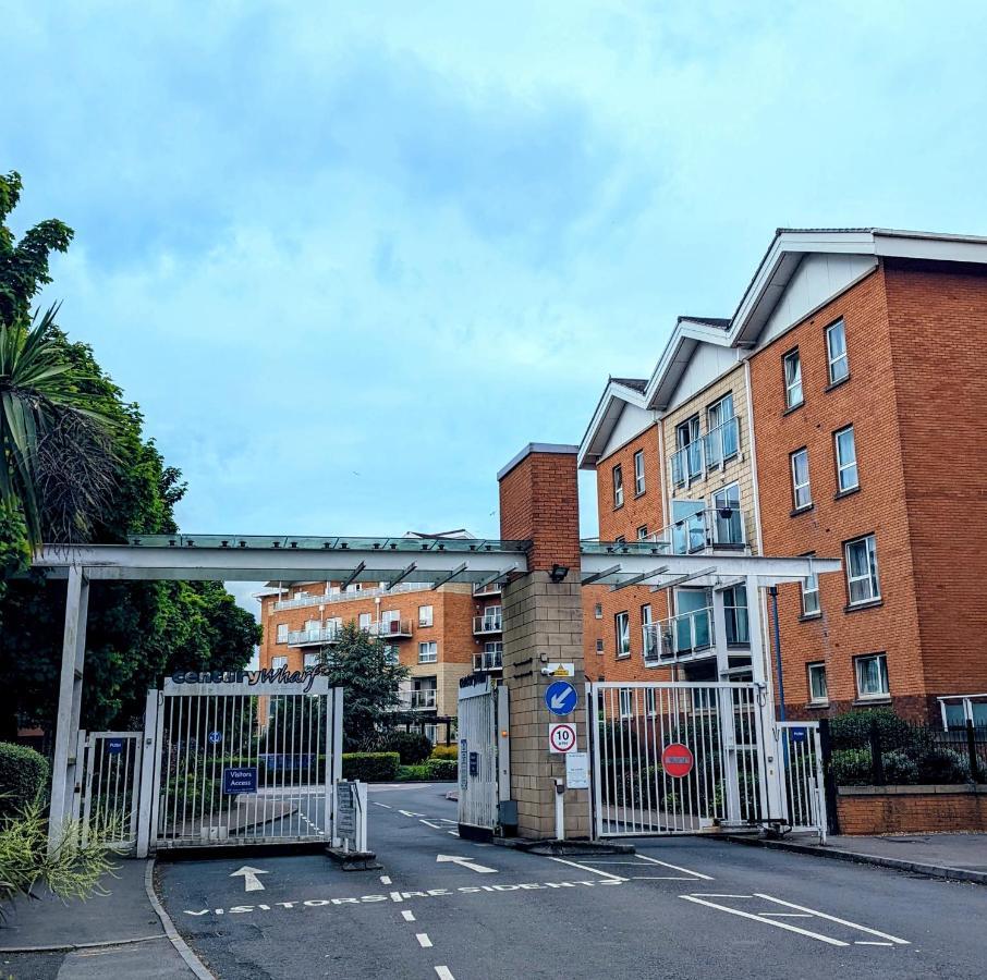Apartment Lush Gated Bay Flat With Fast Wifi & Parking Cardiff