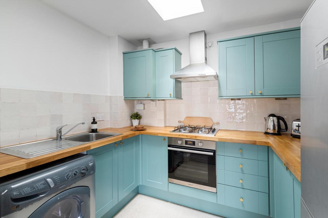Albany By Black Door Apartment Cardiff