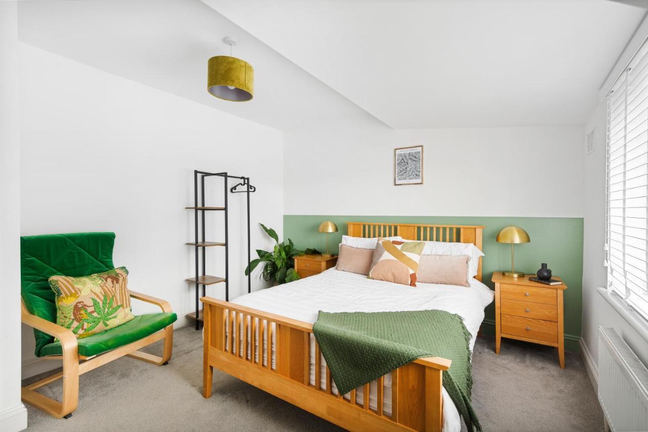 Albany By Black Door Apartment Cardiff