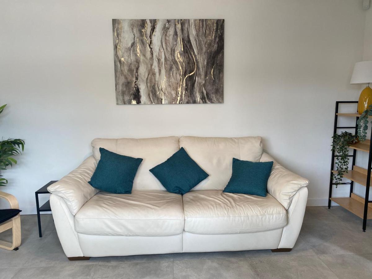 Holiday home Modern Family With Off-road Parking Cardiff