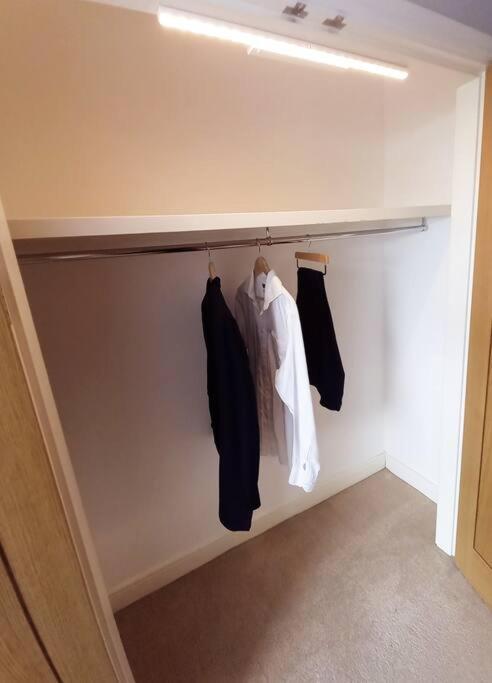 Apartment Ultra-luxury Centre 2 Bed Apartment, With Free Parking