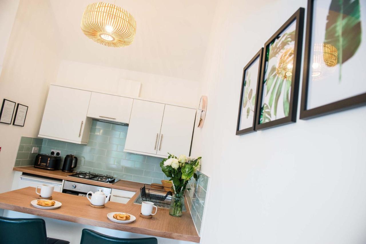 1 Bed Central Loft Near Stadium Apartment *