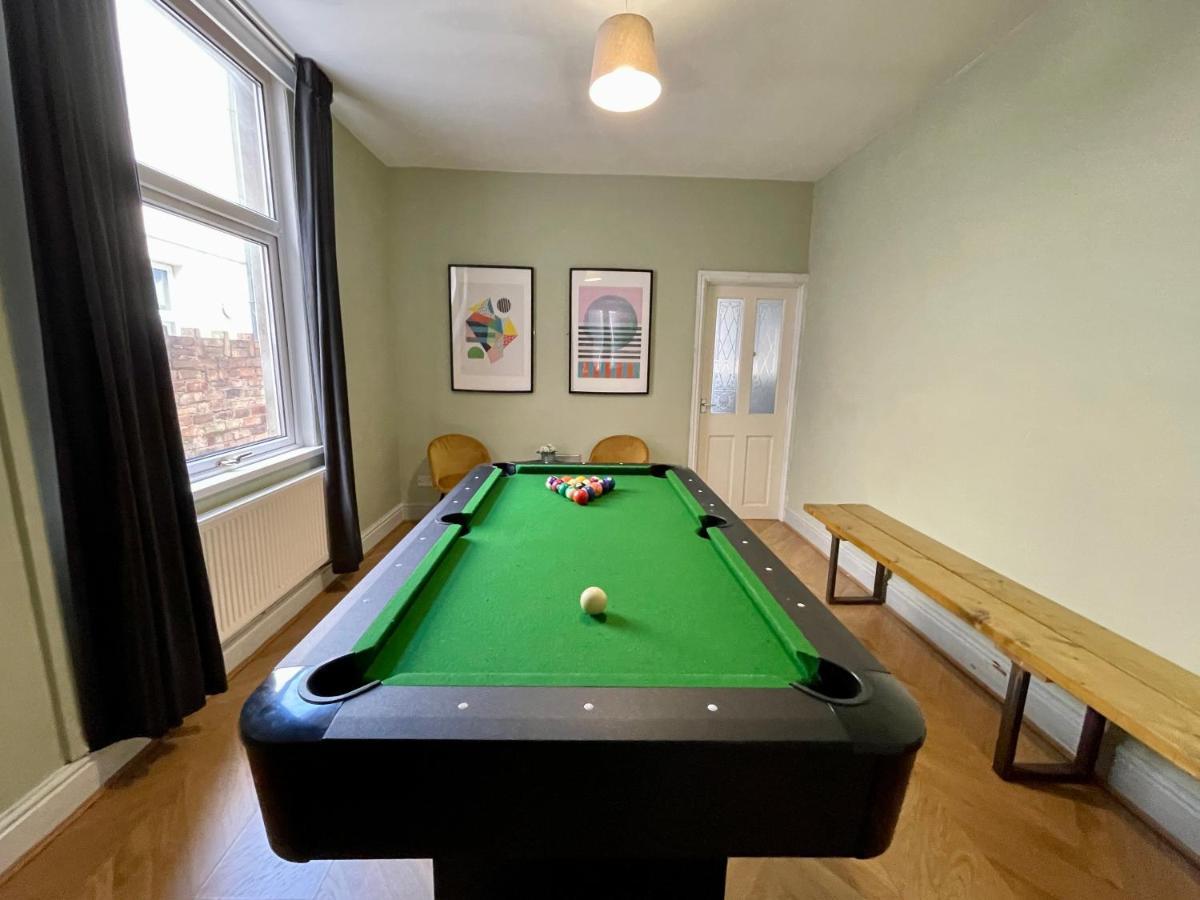 Edwardian Centre House For Big Groups, Offroad Parking & Hot Tub! Apartment *