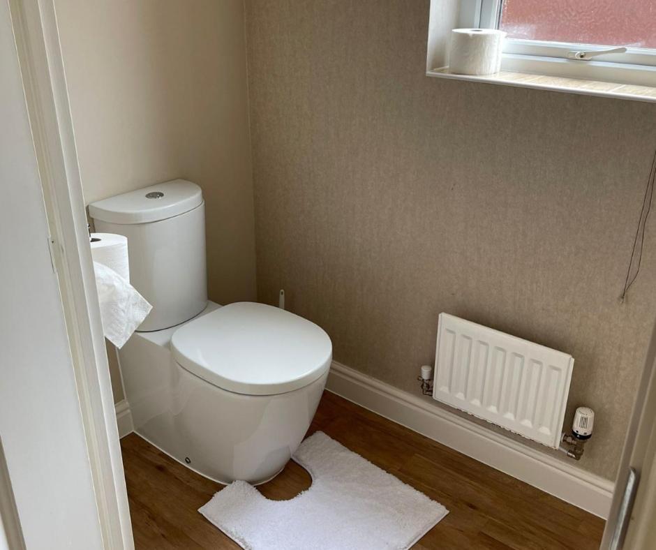 In Cardiff, Sleeps 8