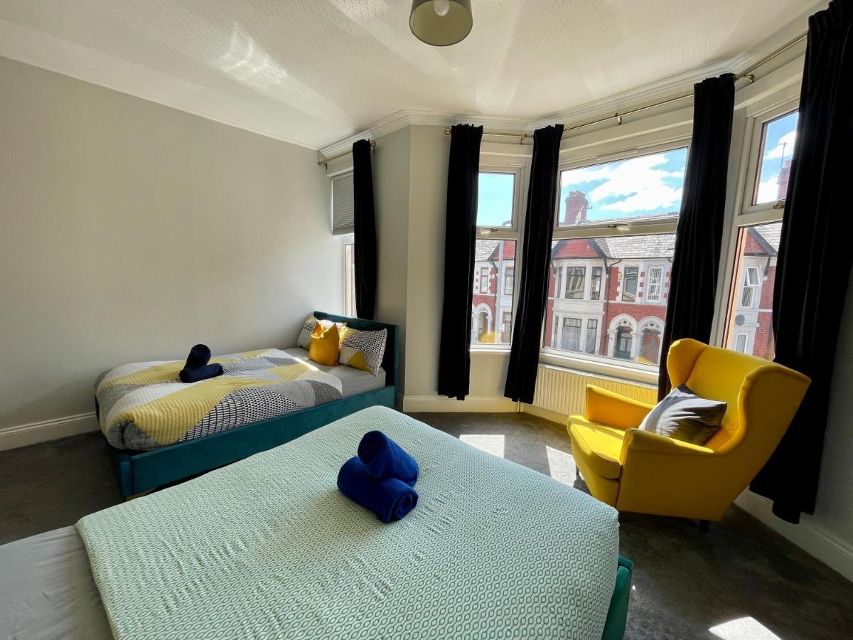 Edwardian Centre House For Big Groups, Offroad Parking & Hot Tub! Apartment Cardiff