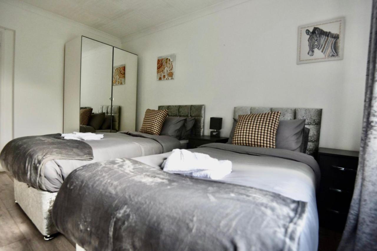 Come On In Centre Wentloog Close Sleeps Upto 6