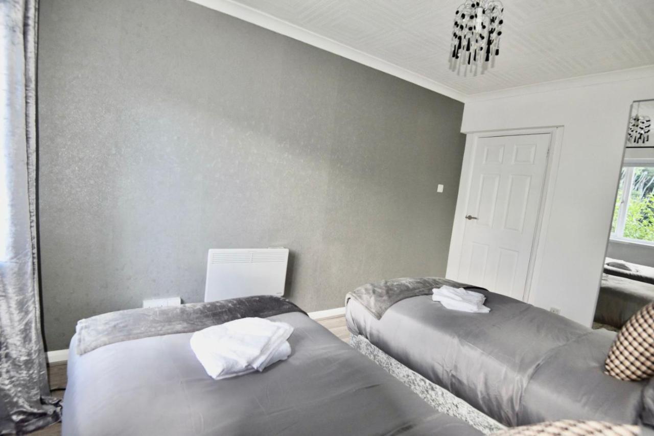 Come On In Centre Wentloog Close Sleeps Upto 6 * Cardiff