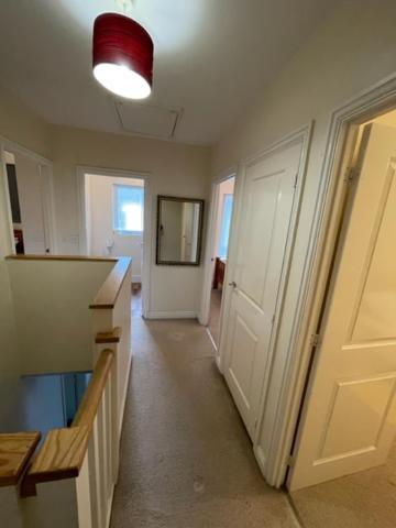 In Cardiff. Sleeps 6 Holiday home Cardiff