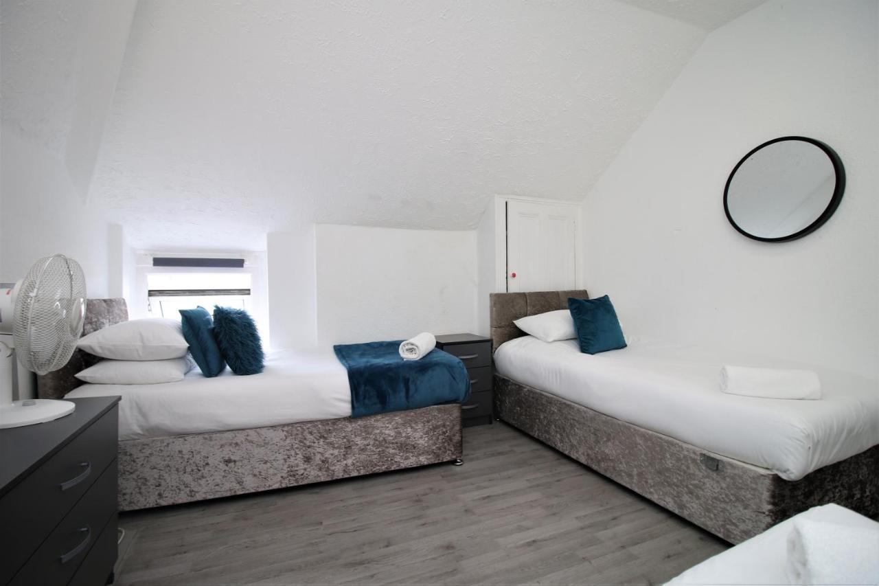 Free Local Parking - Fast Wifi - Sleeps 10 Guests By Promise