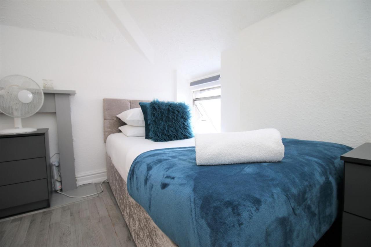 Holiday home Free Local Parking - Fast Wifi - Sleeps 10 Guests By Promise Cardiff