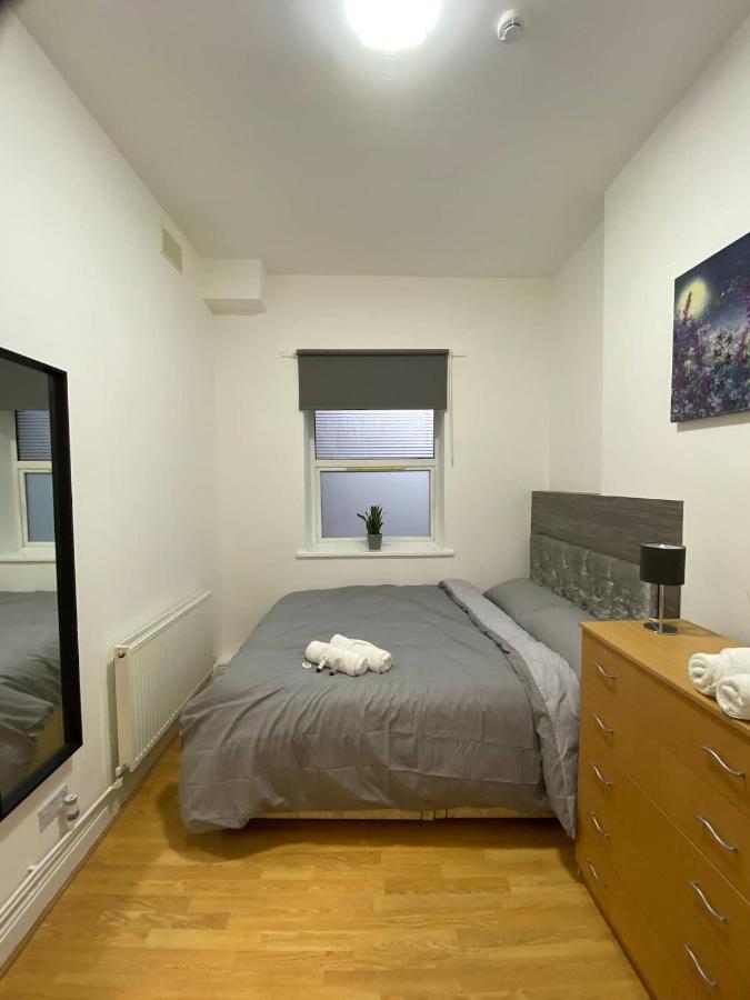 Stunning 1 Bed Spacious -central * Cardiff