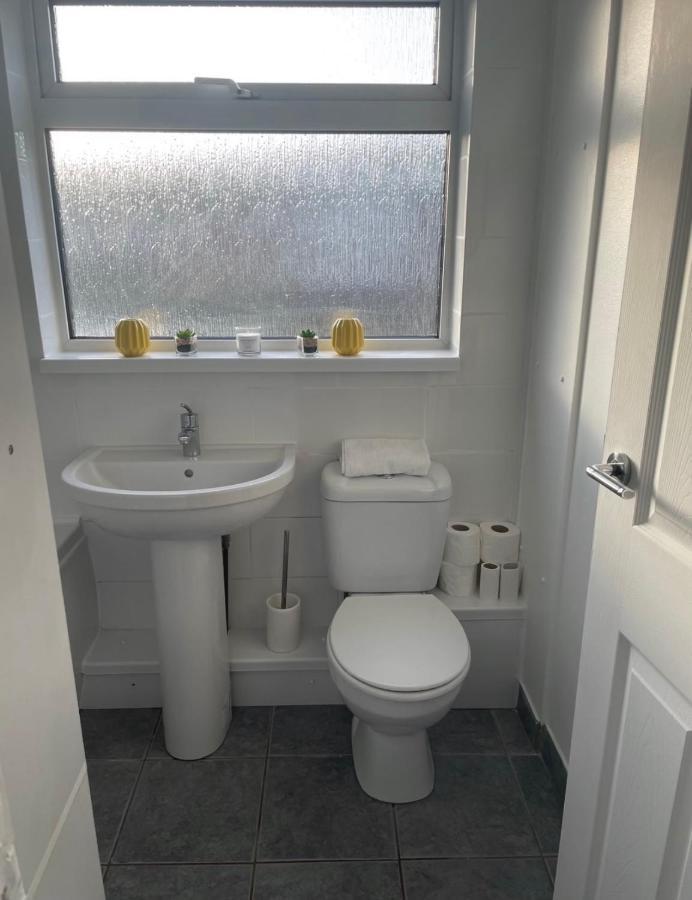 Cozy Flat 15 Mins From City Centre With Parking Apartment *