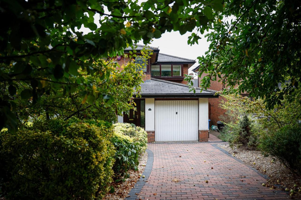 Stylish Family In Desirable Penylan + Parking Cardiff