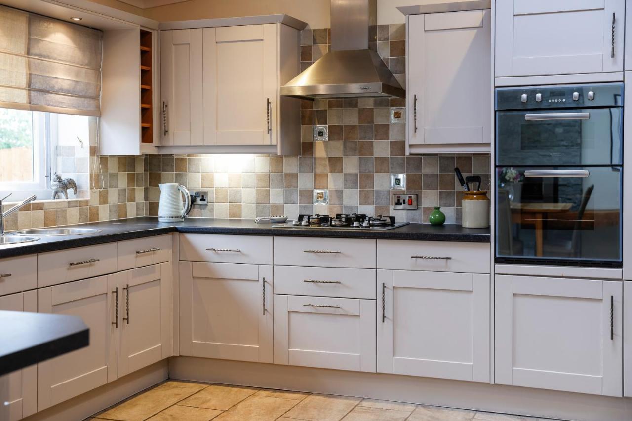 Holiday home Stylish Family In Desirable Penylan + Parking Cardiff