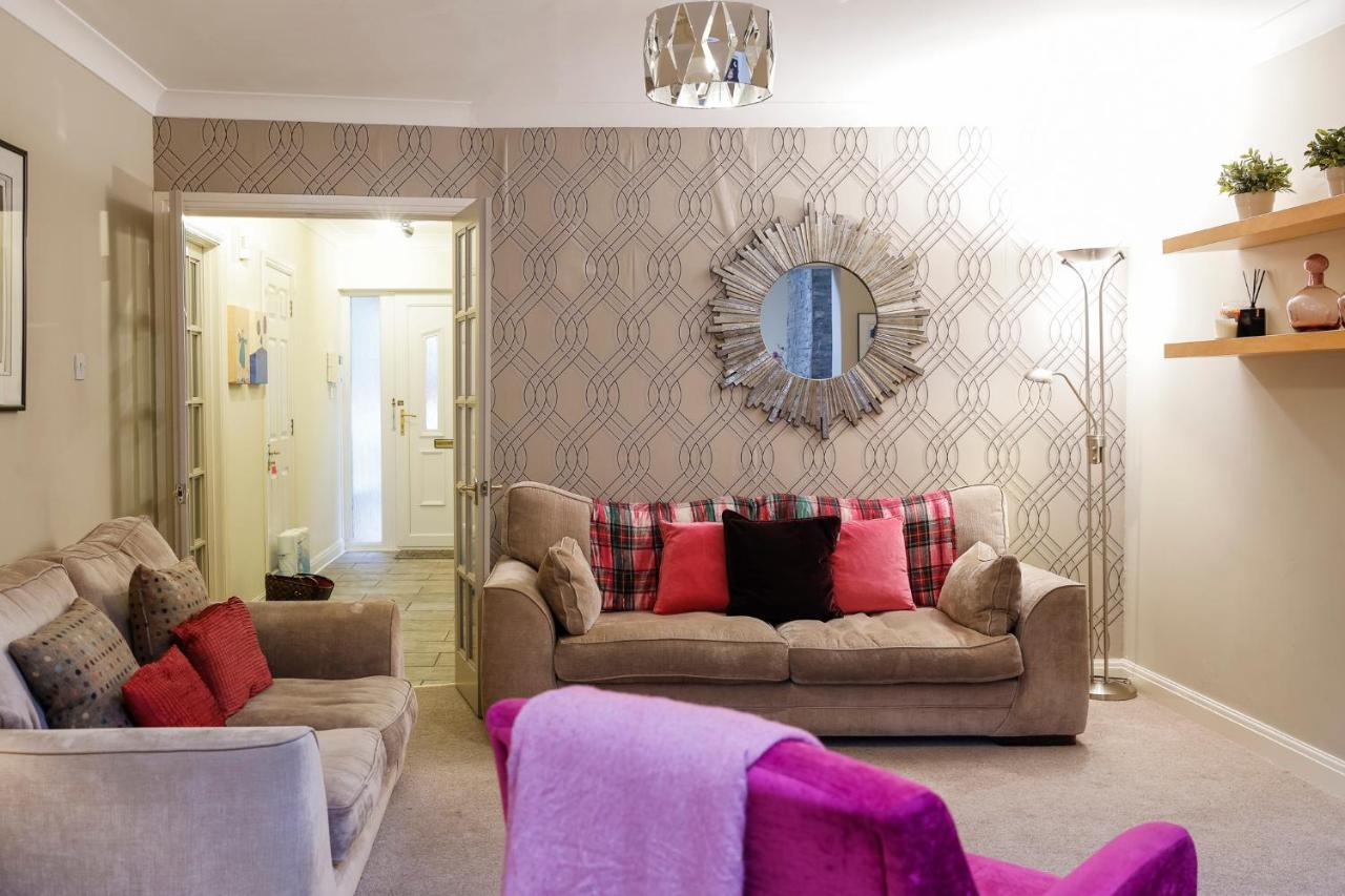 Stylish Family In Desirable Penylan + Parking * Cardiff