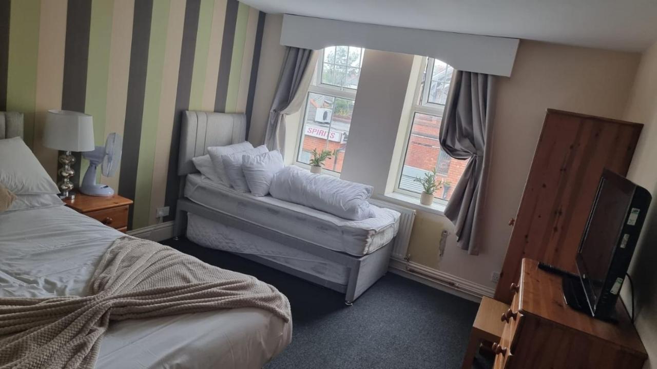 Hotel Cefn Mably Bar And Cardiff