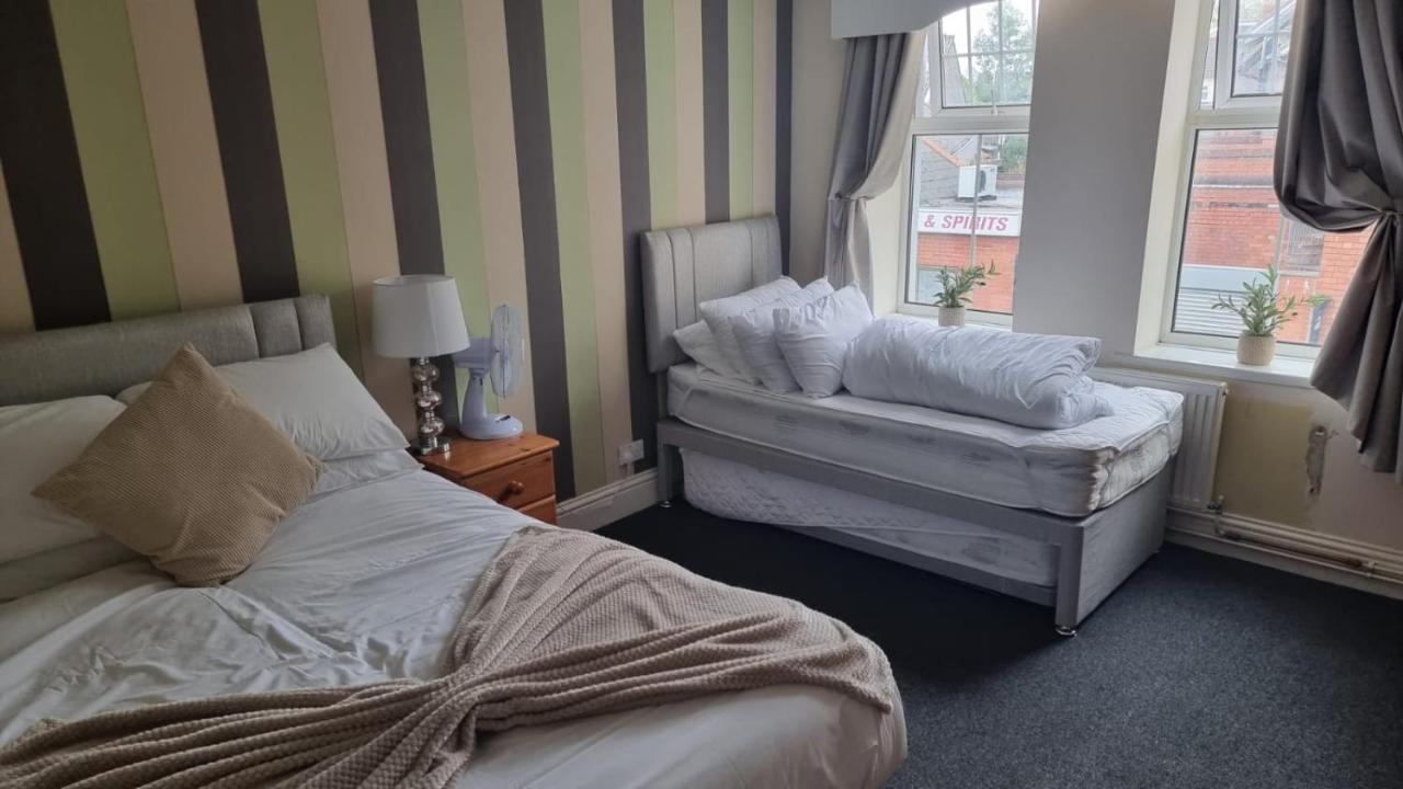Hotel Cefn Mably Bar And