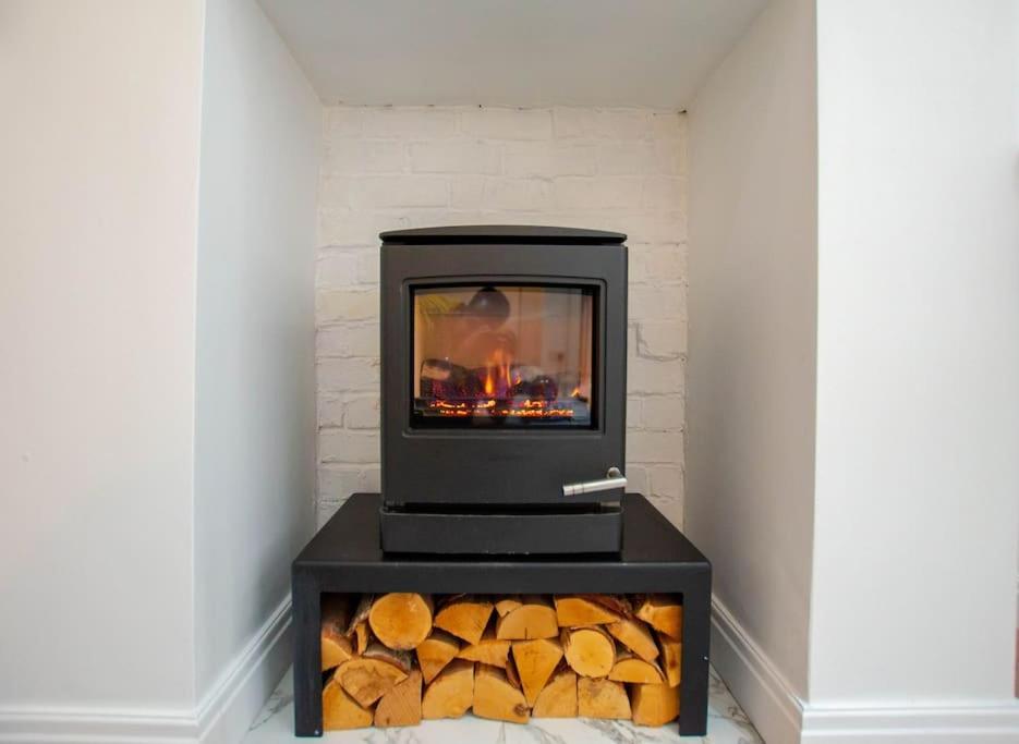 Holiday home Sophisticated With Beautiful & Large Garden Cardiff