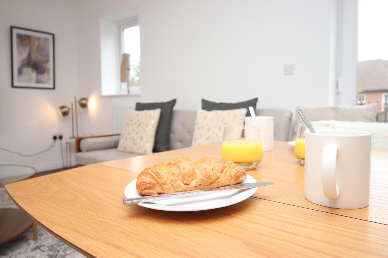 The North - Centre 3 Bed Flat With Parking And Balcony Apartment Cardiff