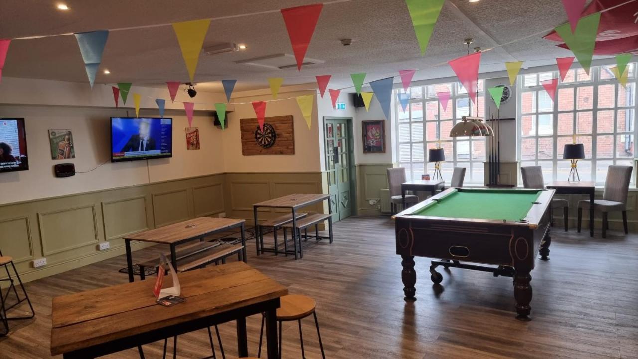 Cefn Mably Bar And *