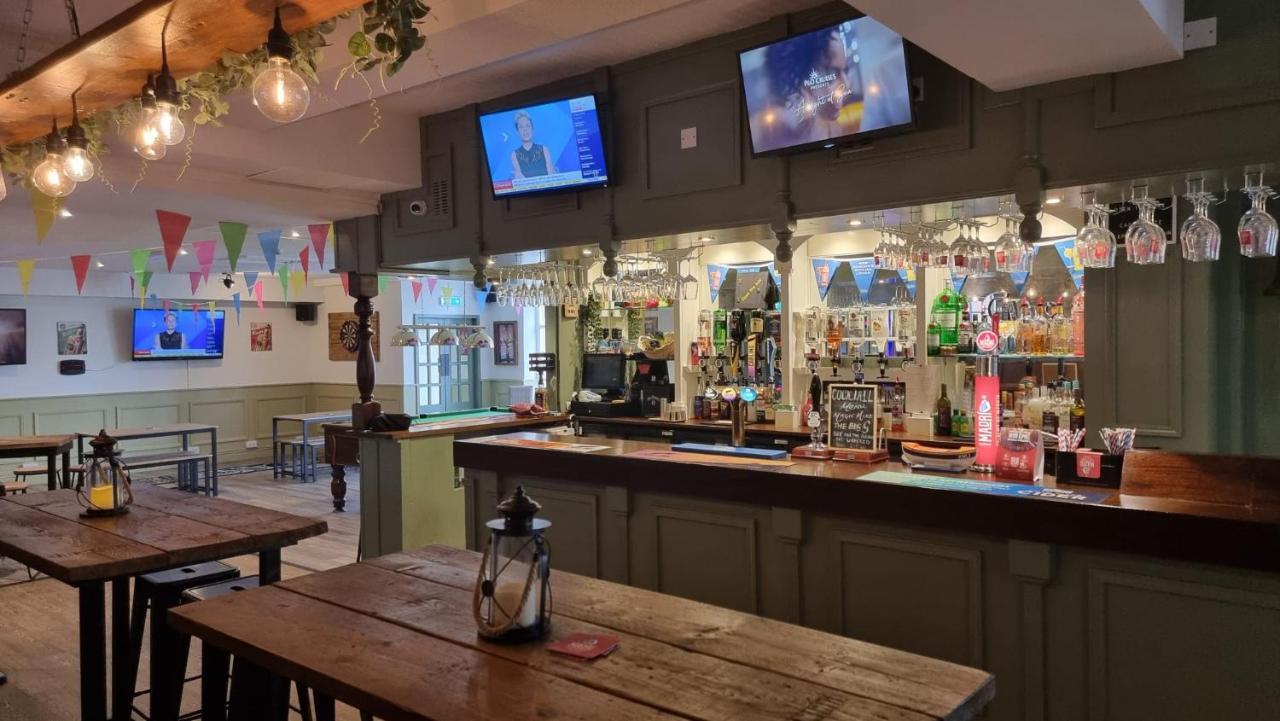 Cefn Mably Bar And * Cardiff