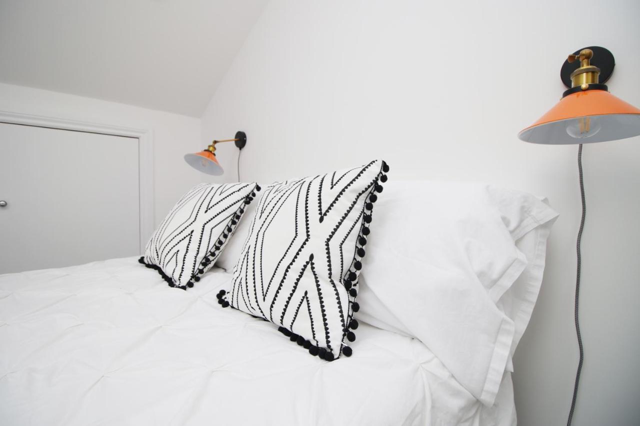 The North - Centre 3 Bed Flat With Parking And Balcony Apartment
