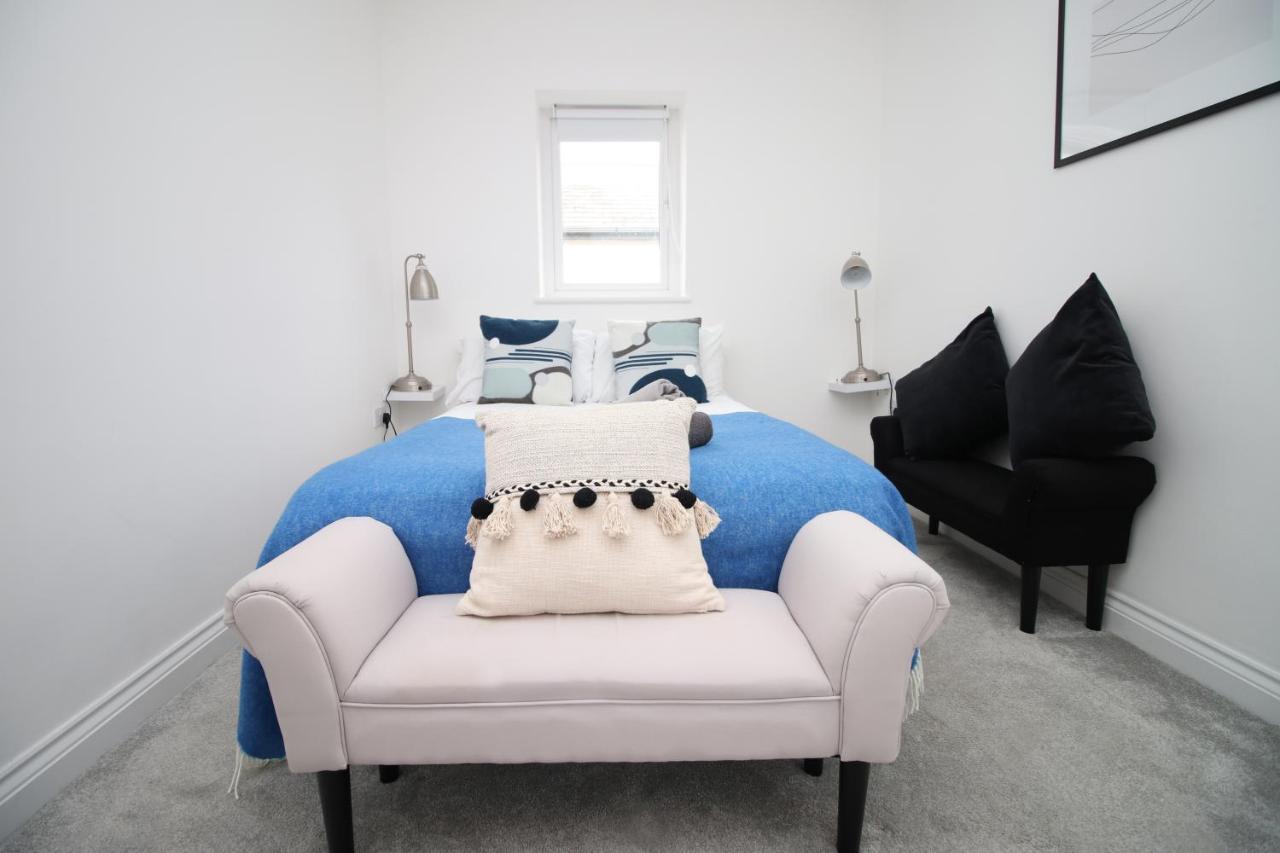 Apartment The North - Centre 3 Bed Flat With Parking And Balcony *