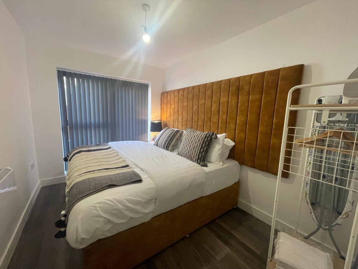 Sapphire Premier W/secure Parking Apartment Cardiff