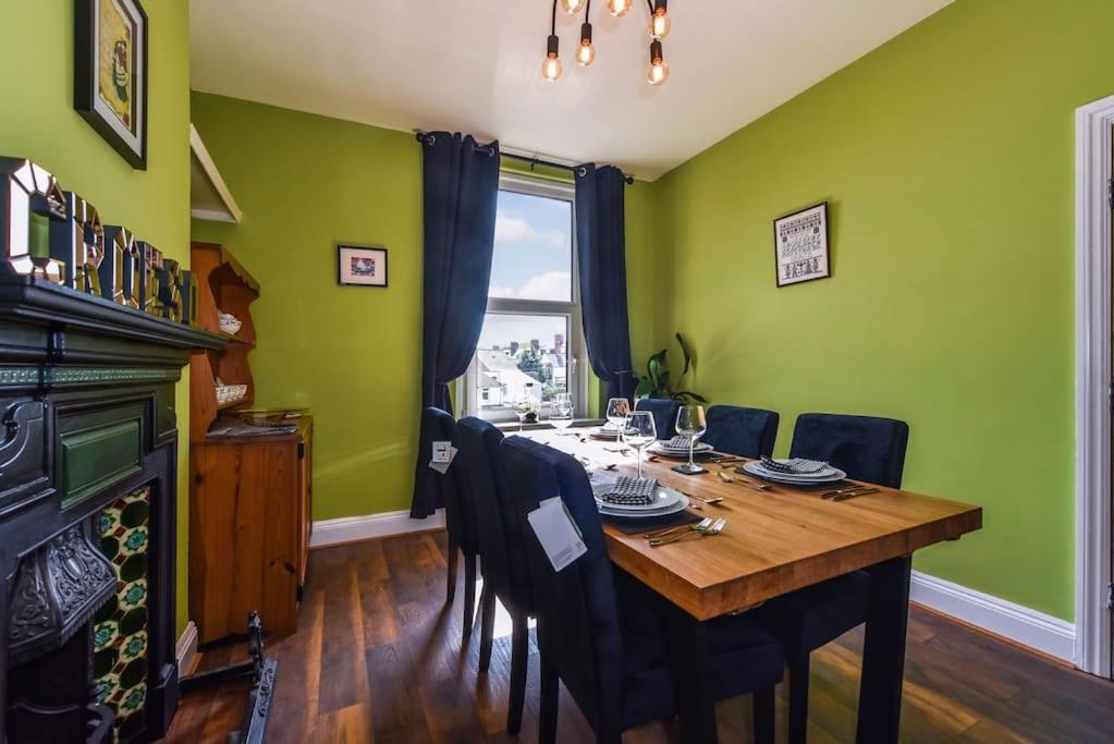 Traditional 3-bed In Pontcanna With Parking Cardiff