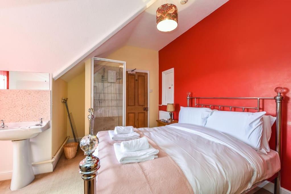 Holiday home Traditional 3-bed In Pontcanna With Parking Cardiff