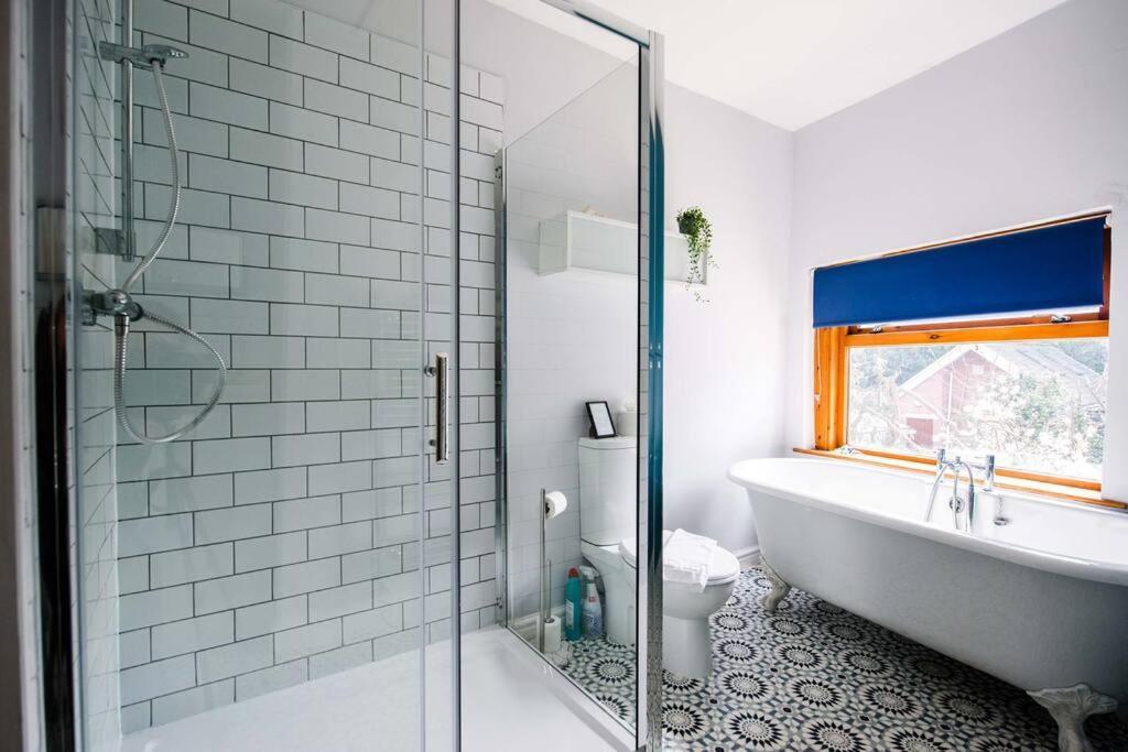 Gorgeous Victorian House Sleeps 6 In Holiday home