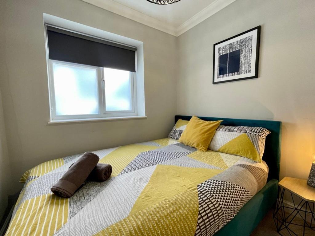 Stylish Modern Two Bedroom With Garden Cardiff