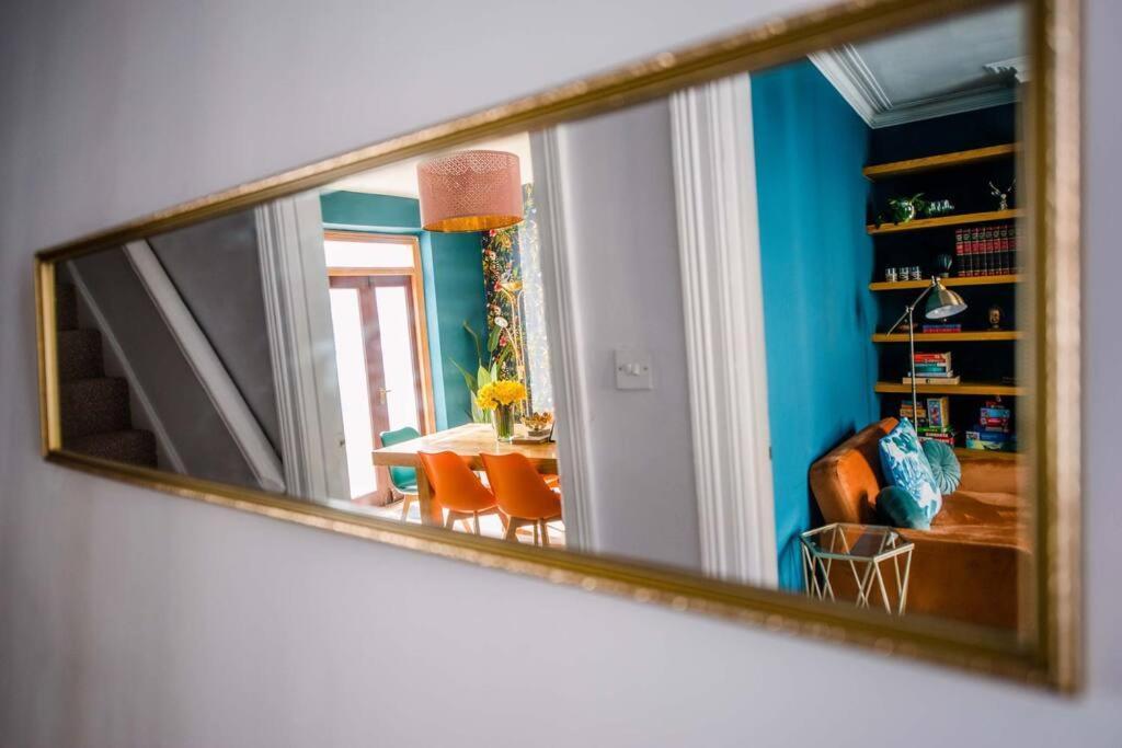 Gorgeous Victorian House Sleeps 6 In Holiday home *
