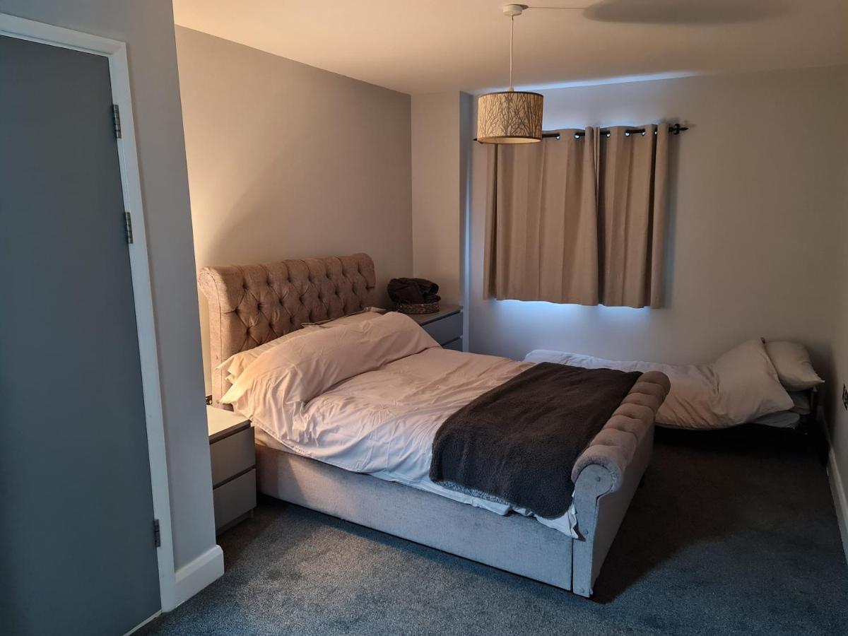 Luxury 2 Bedroom, And 2 Bathroom Cardiff