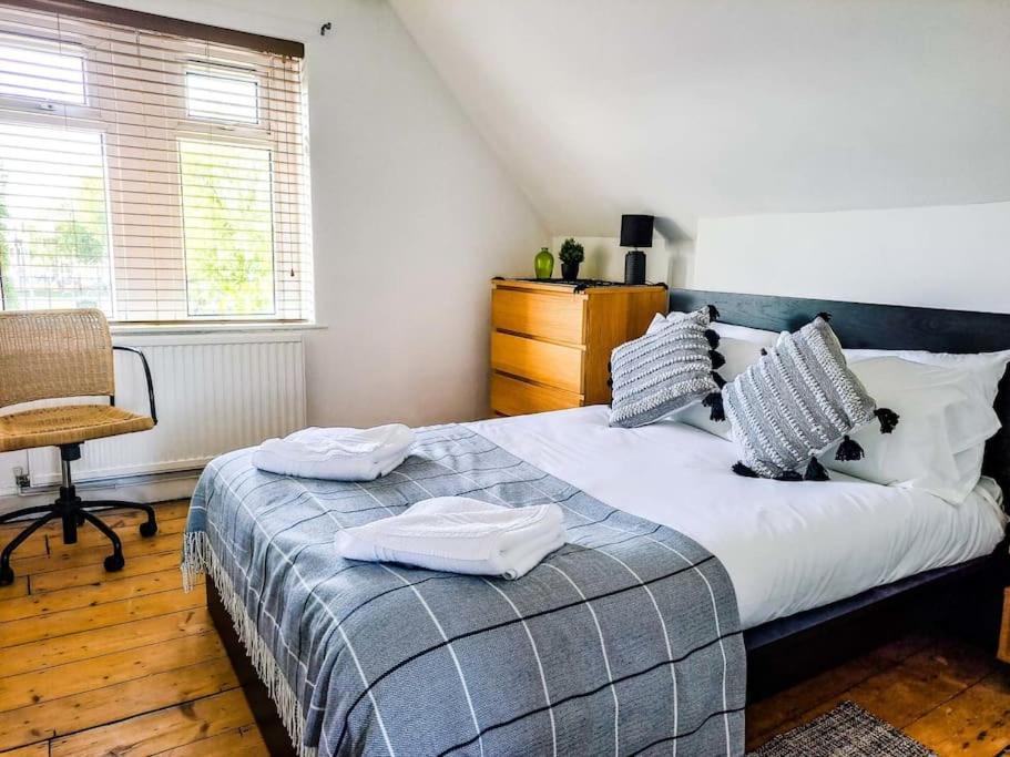 Apartment 3 Bed Flat Near To And Bay Cardiff