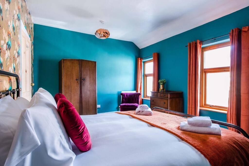 Gorgeous Victorian House Sleeps 6 In Cardiff