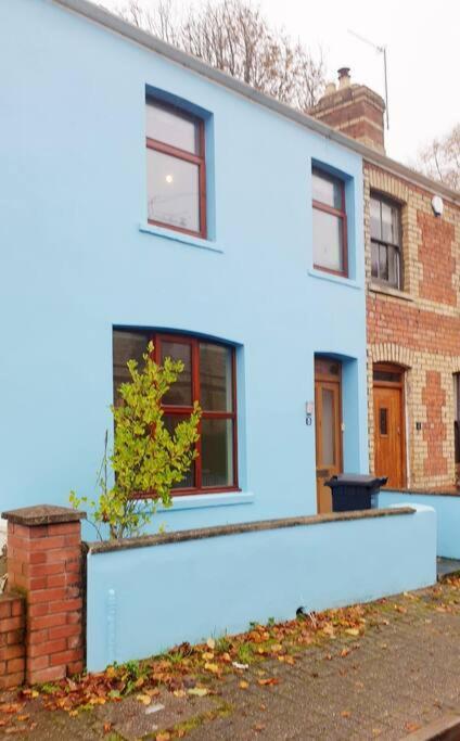 Gorgeous Victorian House Sleeps 6 In
