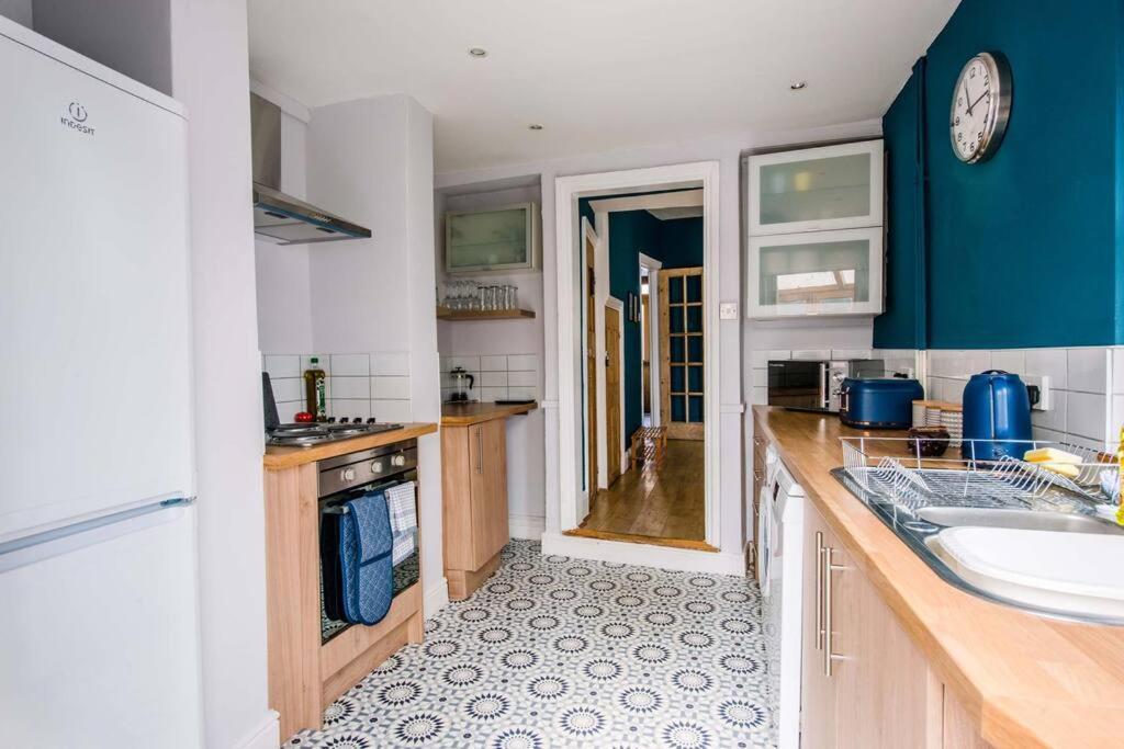 Holiday home Gorgeous Victorian House Sleeps 6 In Cardiff