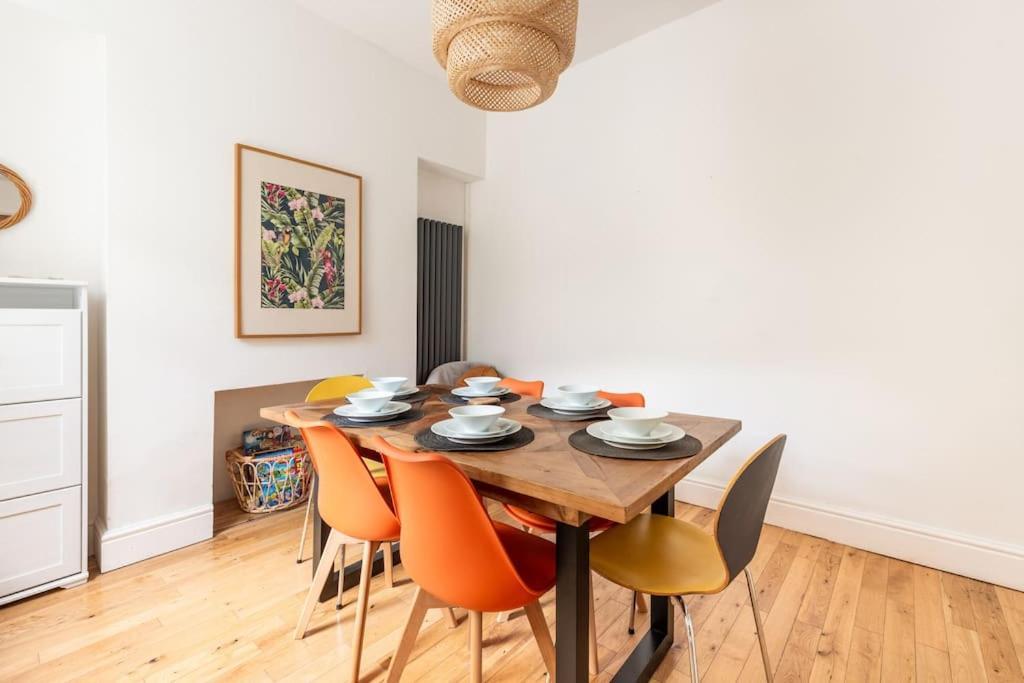 Penarth Townhouse Close To & Bay Holiday home Cardiff