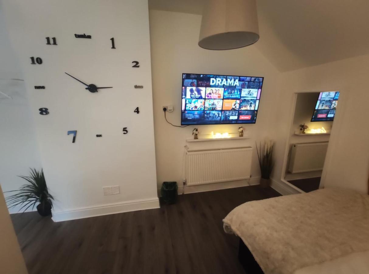 Convenient 1 Bedroom In The Inner-city * Cardiff