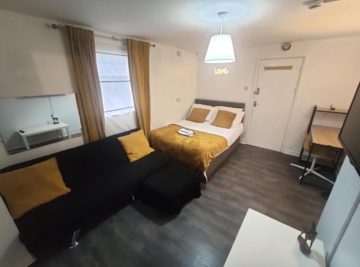 Apartment Cosy & Convenient 1 Bed Studio In The Inner-city *